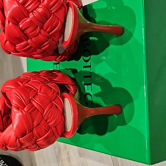 Womens Bottega Veneta Sandals - Picture 4 of 4